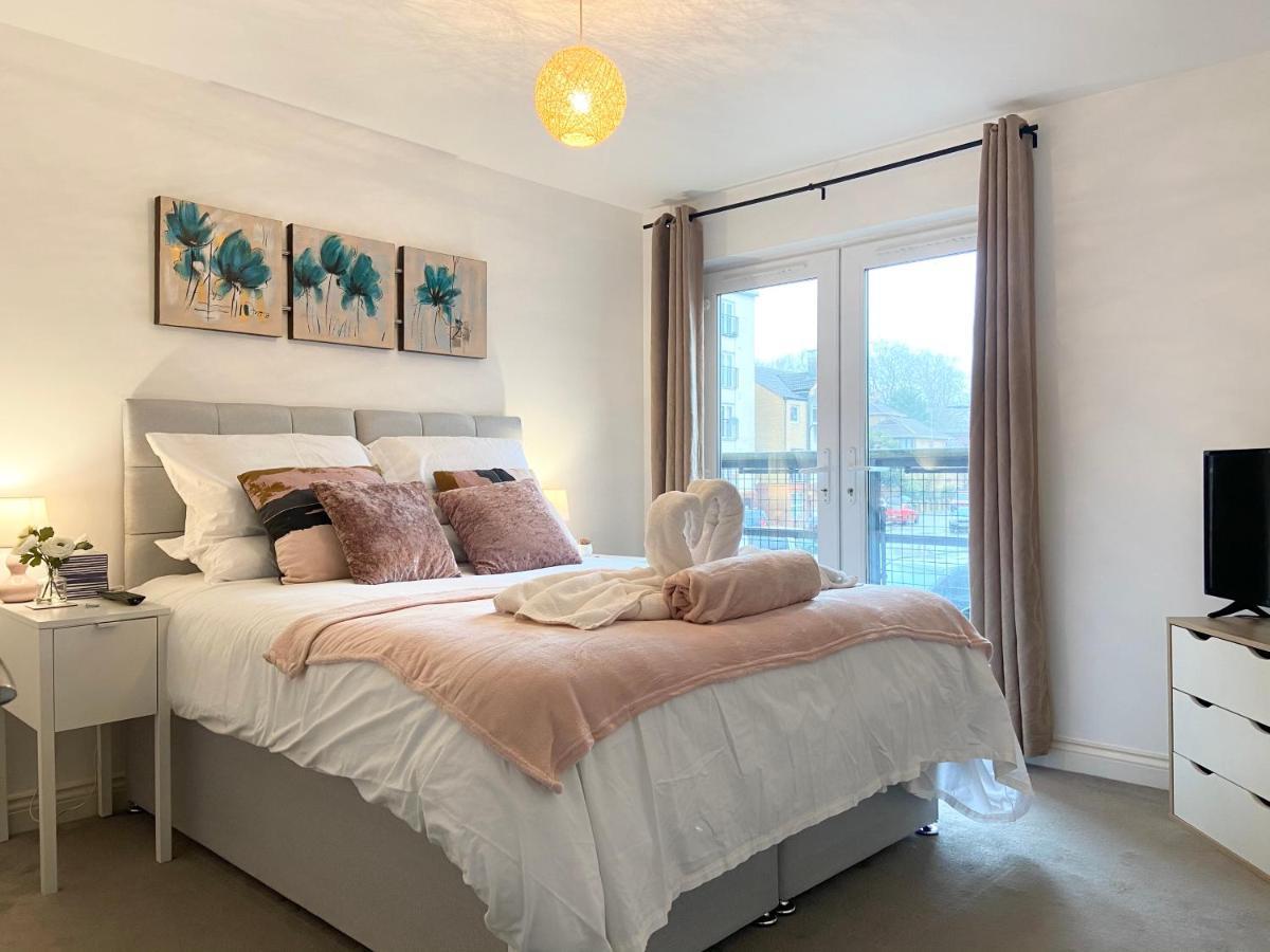 Best Price! Large Spacious 2 Bed Apartment - King Size Or Single Beds, Sofabeds, Smart Tvs, Free Parking Southampton Eksteriør bilde