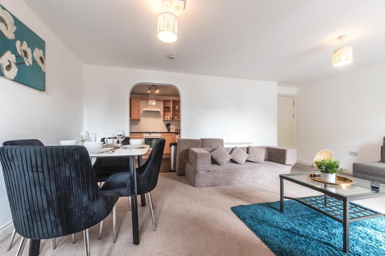 Best Price! Large Spacious 2 Bed Apartment - King Size Or Single Beds, Sofabeds, Smart Tvs, Free Parking Southampton Eksteriør bilde