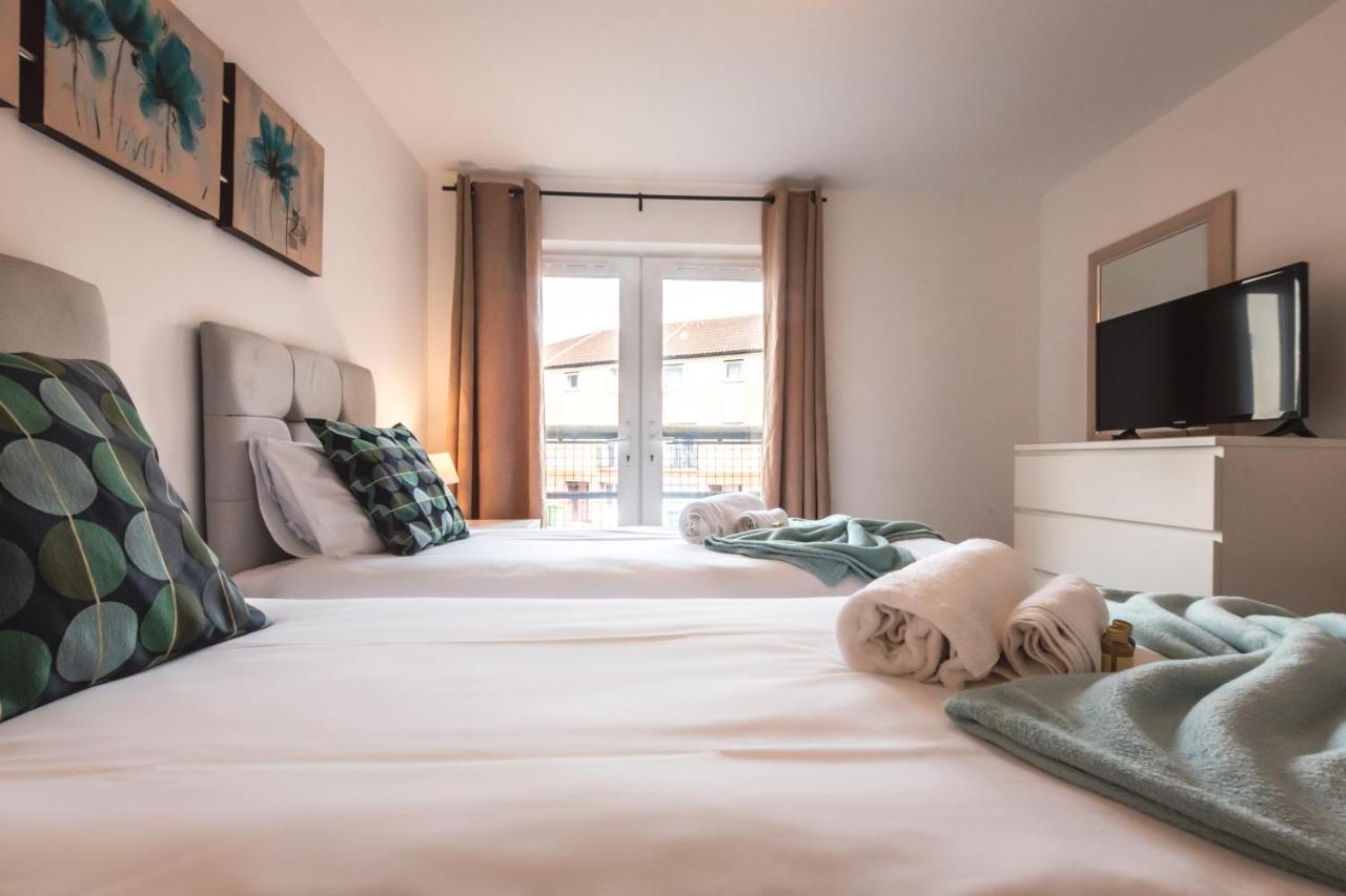 Best Price! Large Spacious 2 Bed Apartment - King Size Or Single Beds, Sofabeds, Smart Tvs, Free Parking Southampton Eksteriør bilde